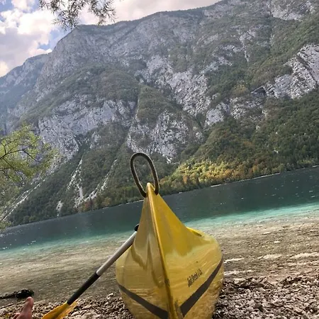 Nyaraló Hiska Pod Krasom *